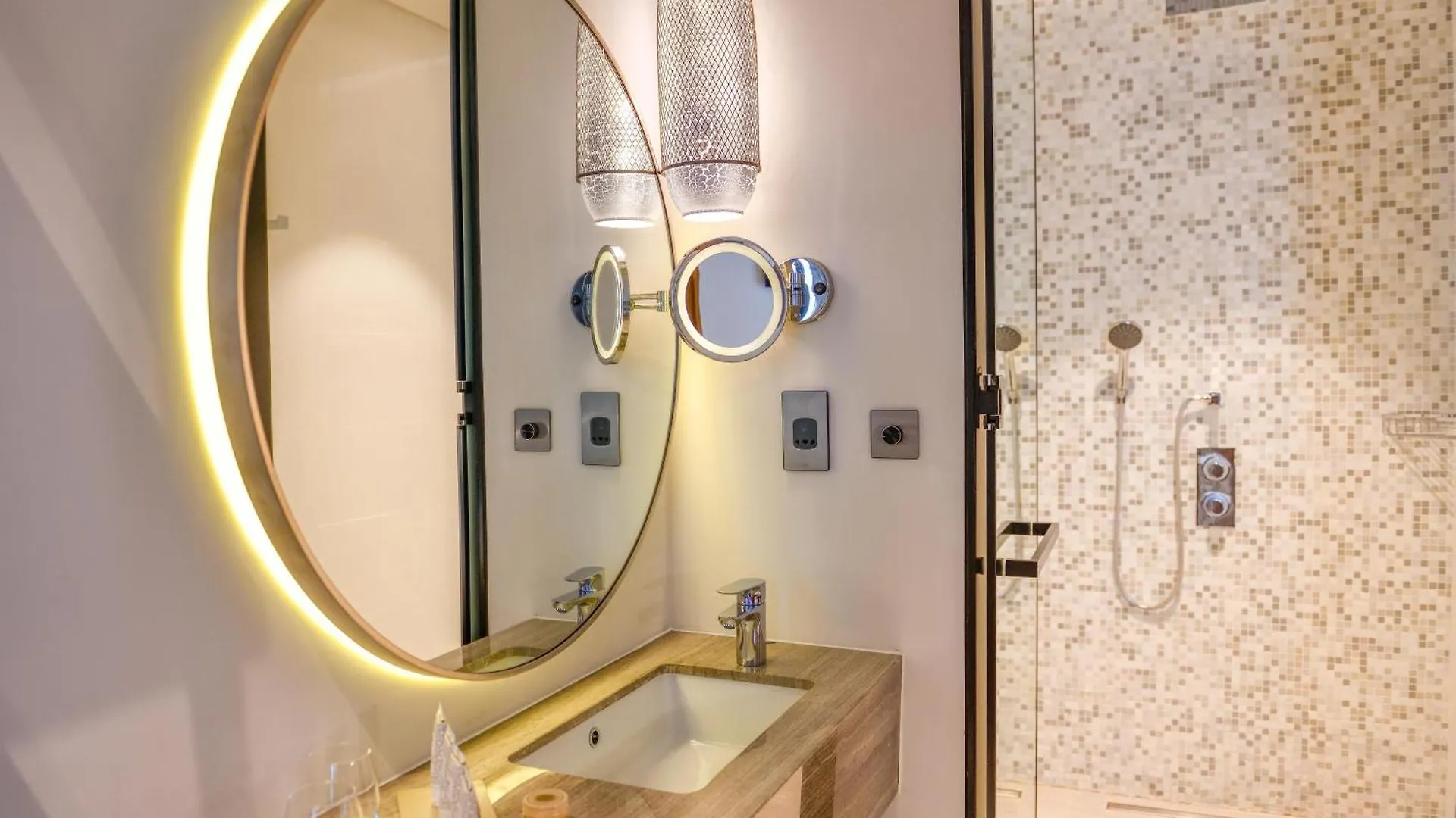 ***** Otel Grand Mercure Dubai City Birleşik Arap Emirlikleri